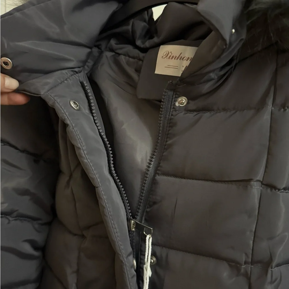 NWT Women's Long Gray Puffer Coat Size L - Picture 6 of 8